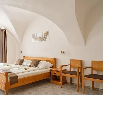 Kardinal Guest house